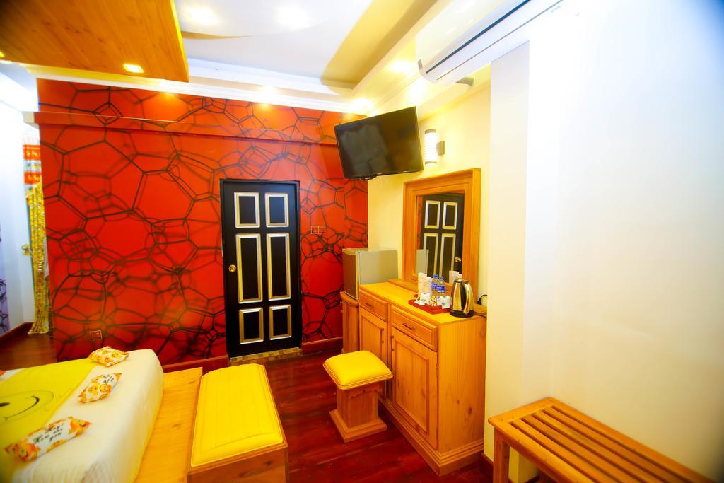 Hotel White House Anuradhapura Dış mekan fotoğraf