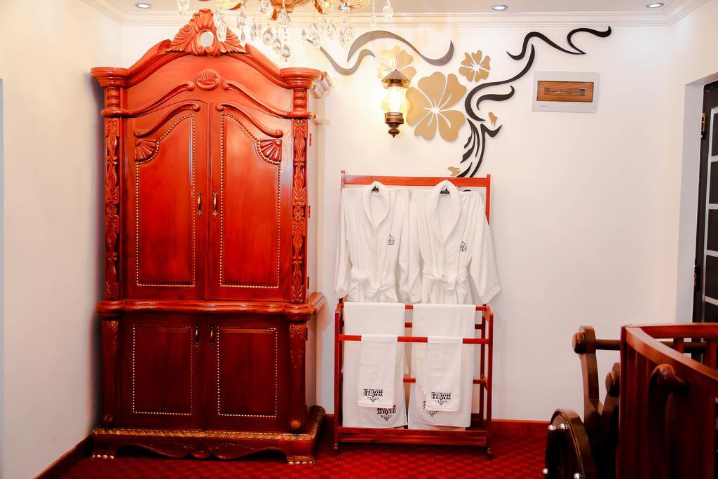 Hotel White House Anuradhapura Dış mekan fotoğraf