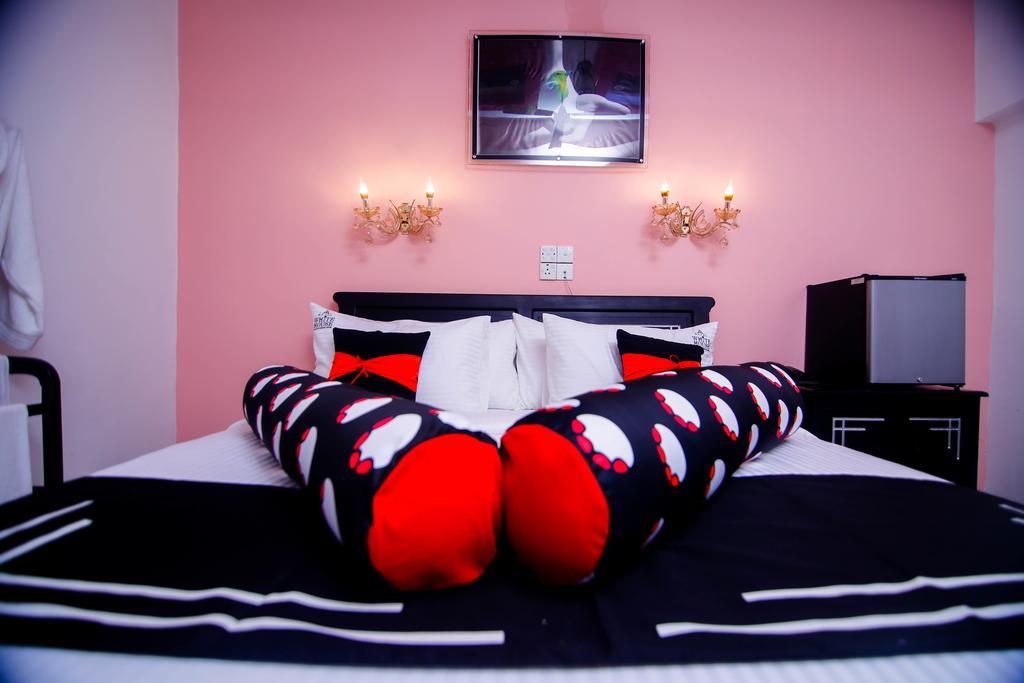 Hotel White House Anuradhapura Dış mekan fotoğraf