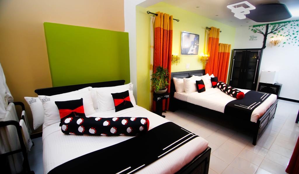 Hotel White House Anuradhapura Dış mekan fotoğraf