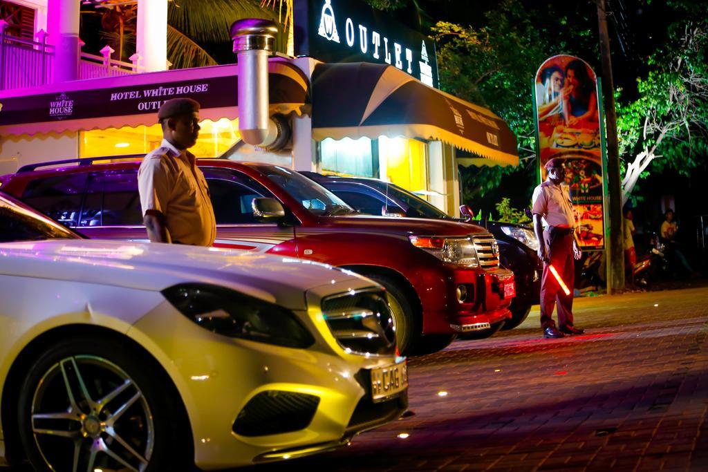 Hotel White House Anuradhapura Dış mekan fotoğraf