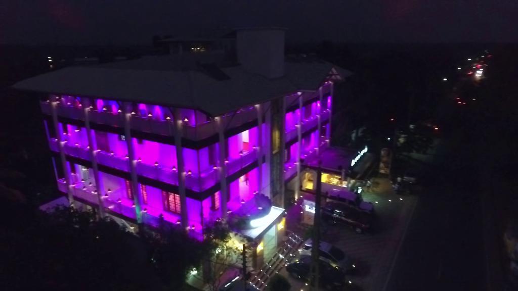 Hotel White House Anuradhapura Dış mekan fotoğraf