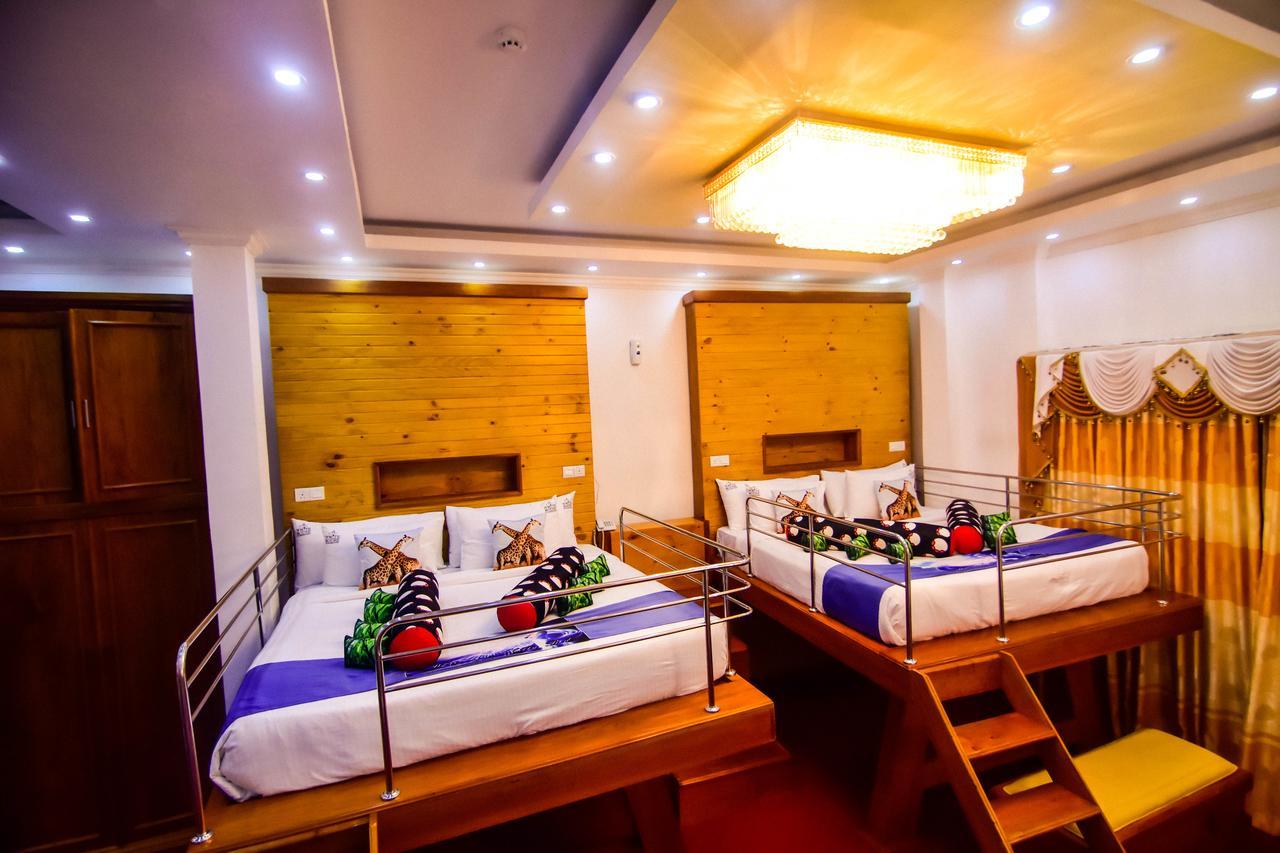 Hotel White House Anuradhapura Dış mekan fotoğraf
