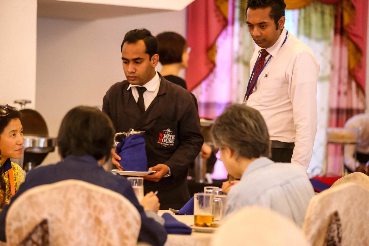 Hotel White House Anuradhapura Dış mekan fotoğraf